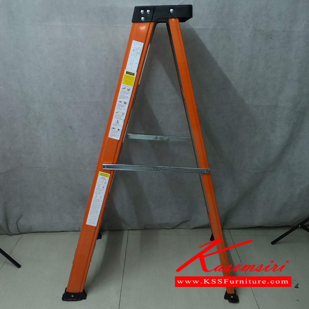 75063::LD-TPP(บันไดเหล็กเคลือบสี)::บันไดเหล็กเคลือบสีแบบมีถาดวางอุปกรณ์ LD-TPP04(4ฟุต),LD-TPP05(5ฟุต),LD-TPP06(6ฟุต),LD-TPP07(7ฟุต),LD-TPP08(8ฟุต) เลือกได้2สี (สีส้ม,สีน้ำเงิน) ผลิตจากสังกะสีเคลือบสี (PPGI) คุณภาพสูง รับน้ำหนักสูงสุด 100กก. 