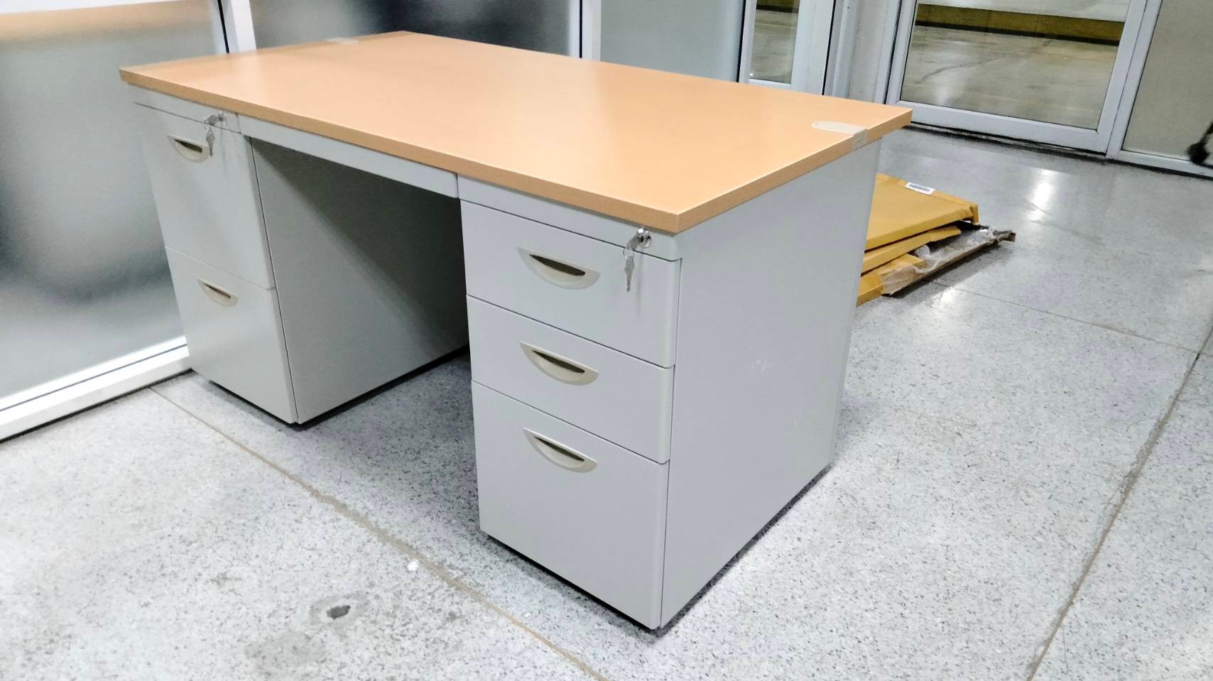 49046::D23-75140-60-90180::A Lucky metal table with 2 drawers on left, 3  drawers on right and melamine laminated sheet on top surface. Available in 3 sizes. LUCKY Steel Tables