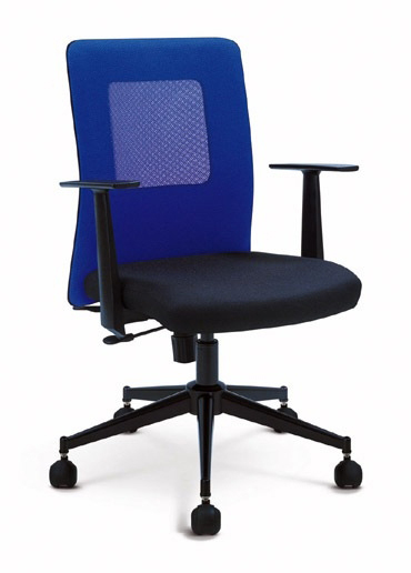 83032::ME01::An Asahi ME01 series executive chair with backrest tilting mechanism. 3-year warranty for the frame of a chair under normal application and 1-year warranty for the plastic base and accessories. Dimension (WxDxH) cm : 61x55x92.