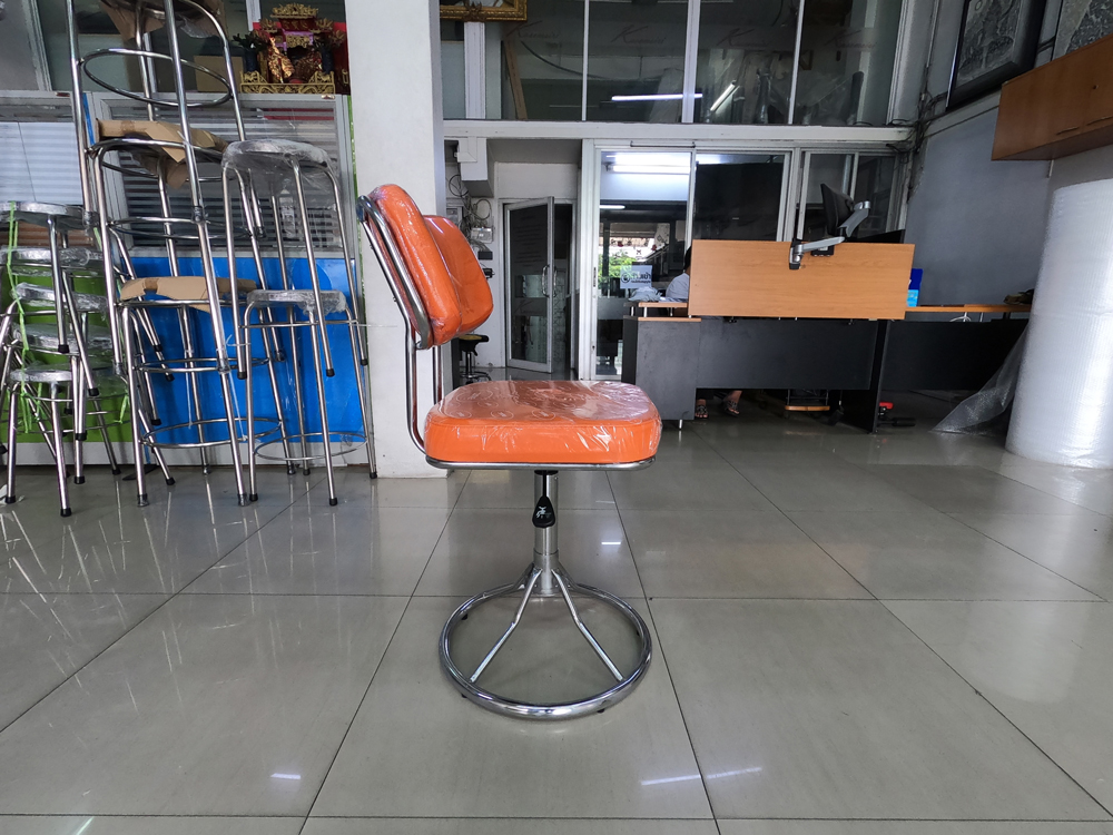 08090::179B::An elegant bar stool with PVC leather/cotton seat and chrome/black steel base. Dimension (WxDxH) cm : 45x45x41 Elegant Bar Stools