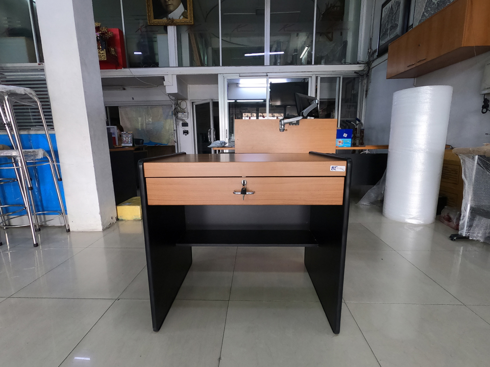 61034::BT-083::A BT PVC office table with 1 drawer. Dimension (WxDxH) cm : 80x60x75