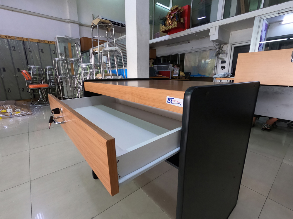 61034::BT-083::A BT PVC office table with 1 drawer. Dimension (WxDxH) cm : 80x60x75