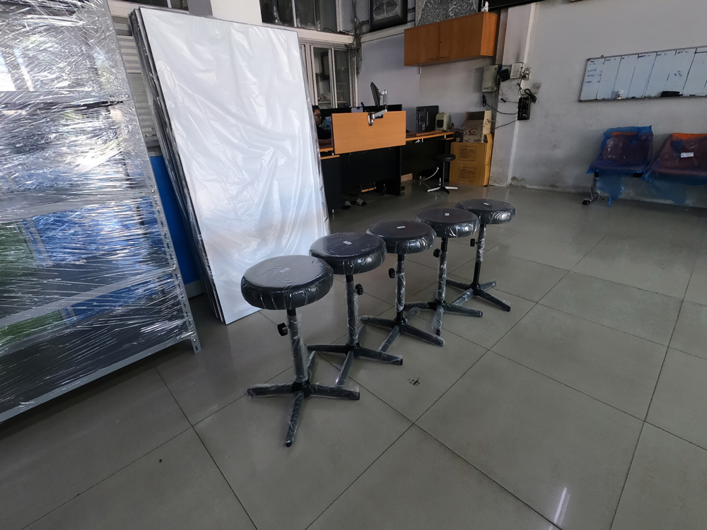 02058::C-112::A NAT bar stool with PVC leather seat and adjustable base. Dimension (WxH) cm : 30.5x58
