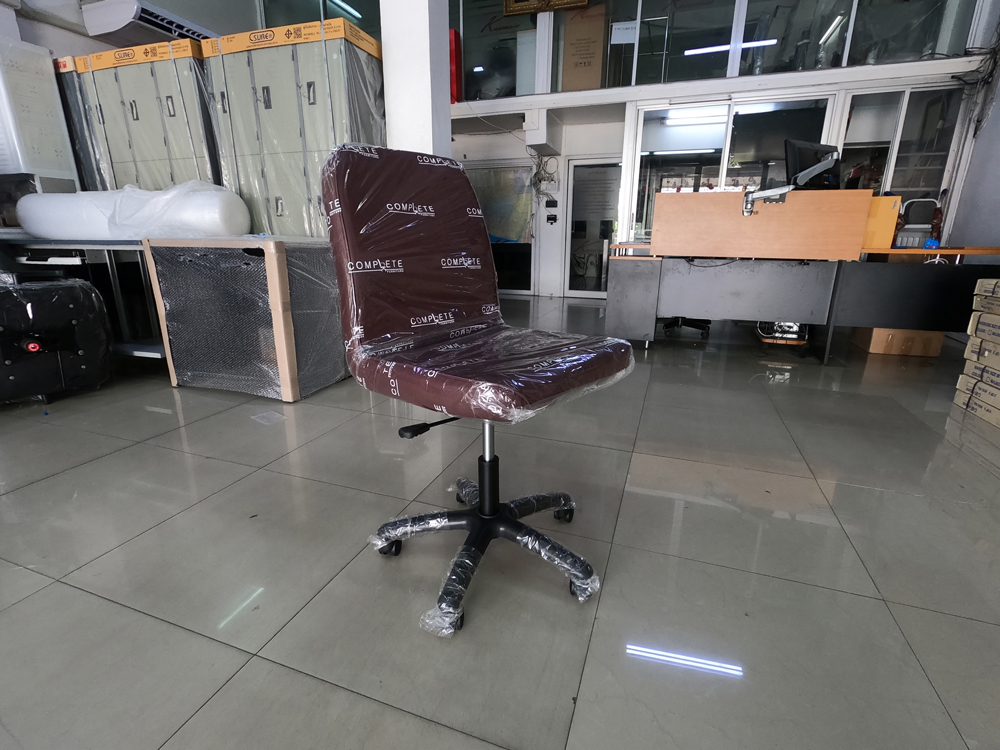 28000::CCP-48/G::เก้าอี้สำนักงาน CCP-48/G ขนาด ก470xล580xส850มม. แป้น โช็คแก๊ส ขาพลาสติกตัน22นิ้ว ไม่มีแขน เก้าอี้สำนักงาน คอมพลีท รับประกัน1ปี