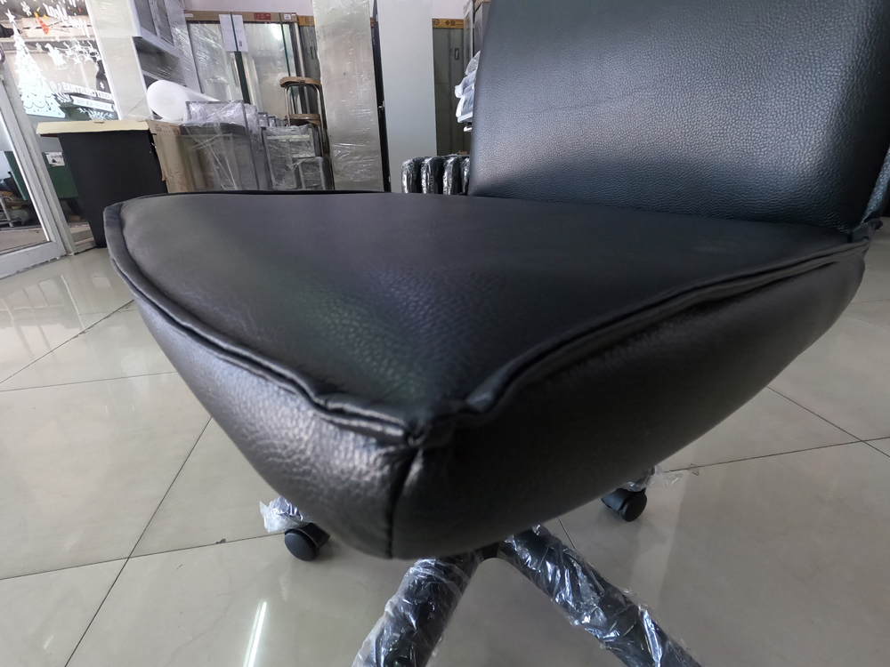 81006::CCP-87::เก้าอี้สำนักงาน CCP-87 ขนาด ก470xล580xส850มม. แกนหมุน ขาพลาสติกตัน22นิ้ว ไม่มีแขน เก้าอี้สำนักงาน คอมพลีท รับประกัน1ปี