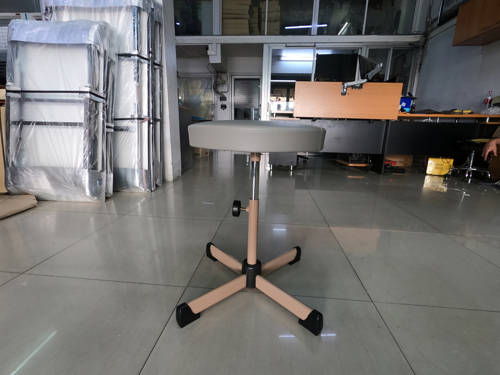 65086::CH-863-C::A Lucky stool with height adjustable and PVC leather/wool fabric seat. Dimension (WxDxH) cm : 38x53x43.5