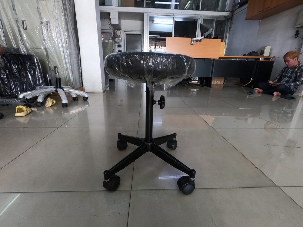 56073::CR-600W::An Asahi CR-600W series stool with metal base, providing adjustable locked-screw extension. 3-year warranty for the frame of a chair under normal application and 1-year warranty for the plastic base and accessories. Dimension (WxSL) cm : 34x51. Available in 3 seat styles: PVC Leather, PU Leather and Cotton.