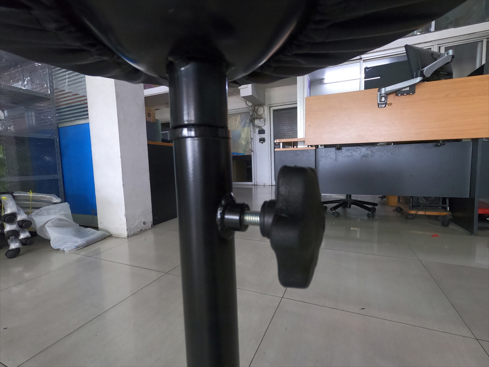 61049::CR-602::stool เก้าอี้บาร์ ปรับสูง-ต่ำด้วยสกรูล็อค หุ้มเบาะหนังPVC,หุ้มเบาะหนังPU,หุ้มเบาะผ้าฝ้าย ขาเหล็ก ไม่มีล้อ มีที่วางเท้า เก้าอี้สตูล asahi