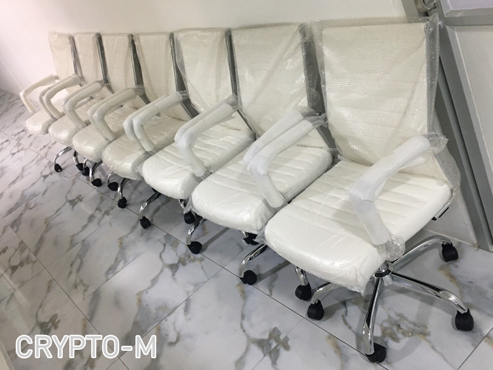98011::CRYPTO-M::เก้าอี้สำนักงานหนัง PU ขนาด ก600xล615xส945.5-1045 มม สีดำ,สีเทา,สีฟ้า,สีแดง,สีขาว บีที เก้าอี้สำนักงาน (พนักพิงกลาง) บีที เก้าอี้สำนักงาน (พนักพิงกลาง)