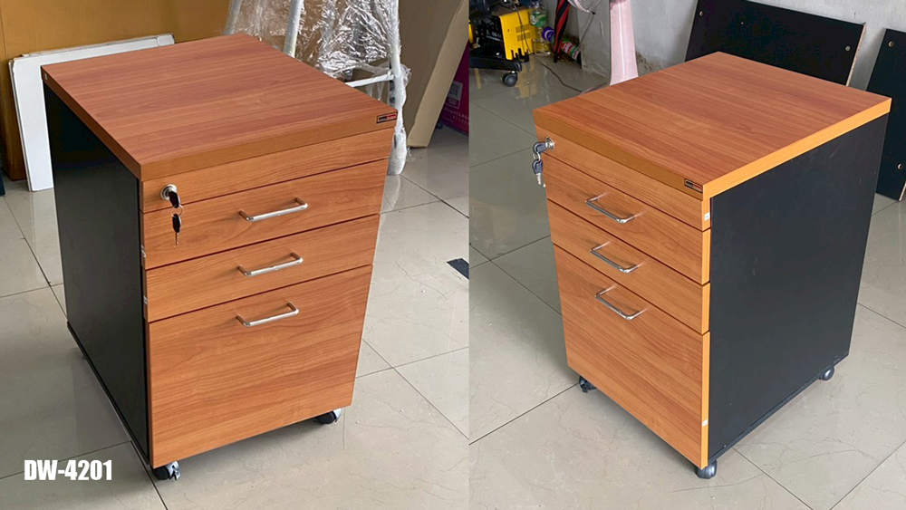 45071::DW-4201::ตู้เอกสาร3ลิ้นชัก ล้อเลื่อน สำหรับวางใต้โต๊ะทำงาน ขนาด 420x480x650 มม. สีดำเมเปิ้ล(BKMP),สีดำเชอร์รี่(BKCH),สีกราไฟท์โซลิด(GPSO) เอ็กซ์ซีเอฟ ตู้เอกสาร-สำนักงาน