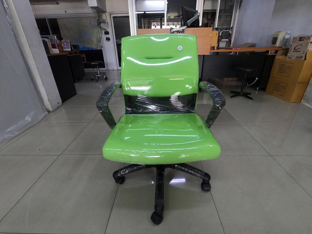 33015::F10::A Forte executive chair with PVC/fabric seat, black steel base and gas-lift adjustable. 1-year guarantee Office Chairs