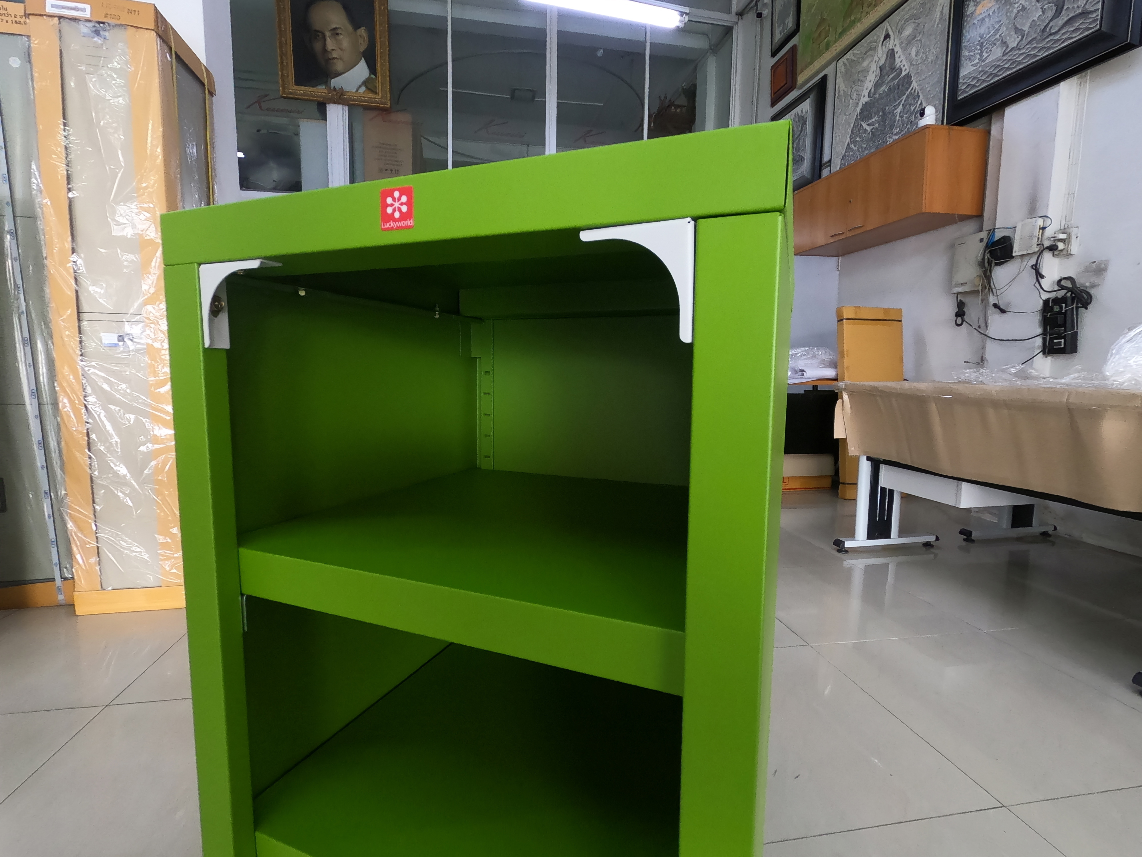 61027::SFF-450x900-GG(เขียว)::ชั้นวางอเนกประสงค์ มีฝาหลัง SFF-450x900 GG(เขียว) ขนาด ก450xล455xส900 มม. ลัคกี้เวิลด์ ชั้นวางของเหล็ก