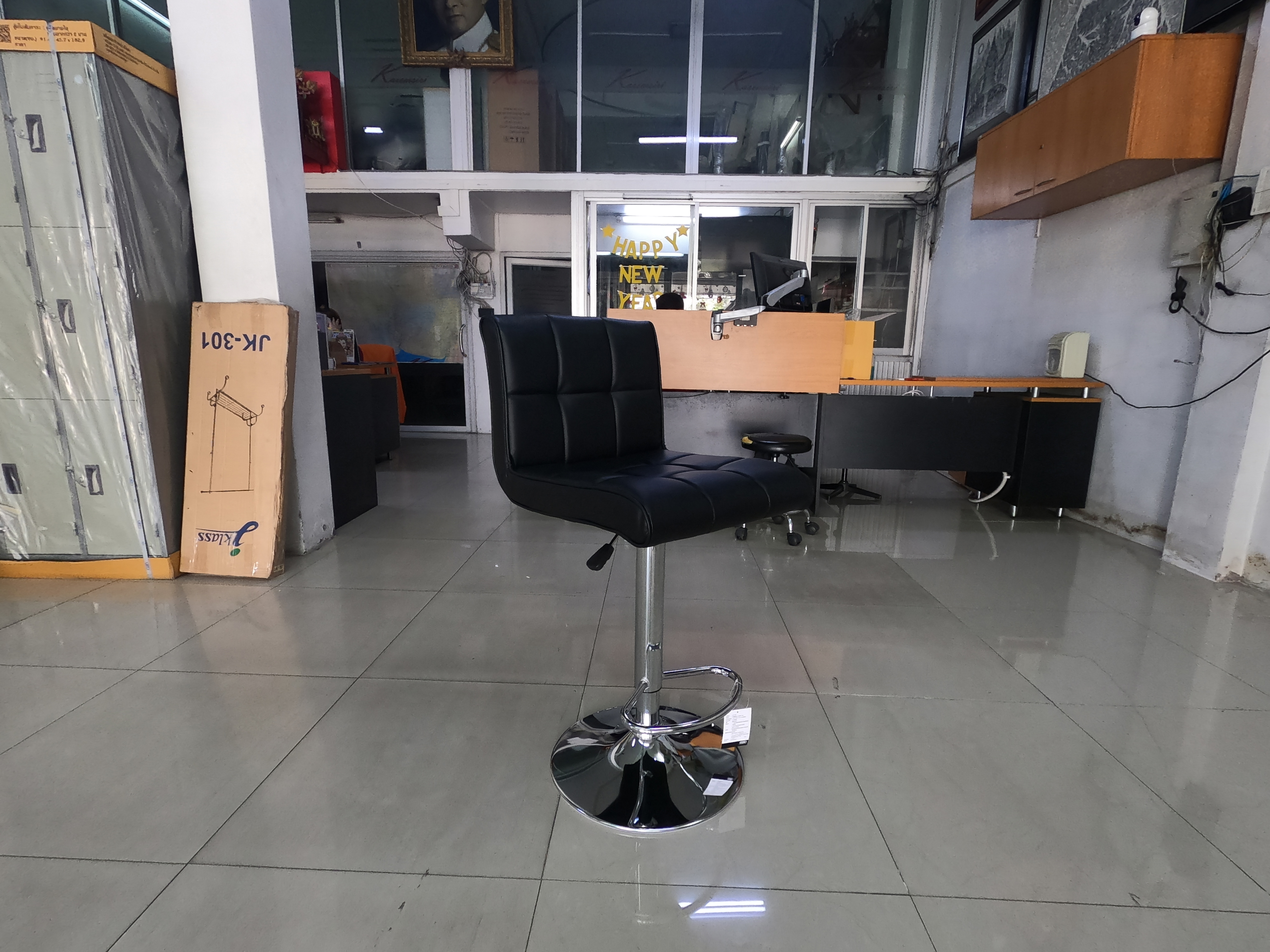91064::HB-174::A Sure bar stool. Dimension (WxDxH) cm : 46x43x65-86.5. Available in Black, White and Red. 2 chairs per 1 pack SURE Bar Stools SURE Bar Stools