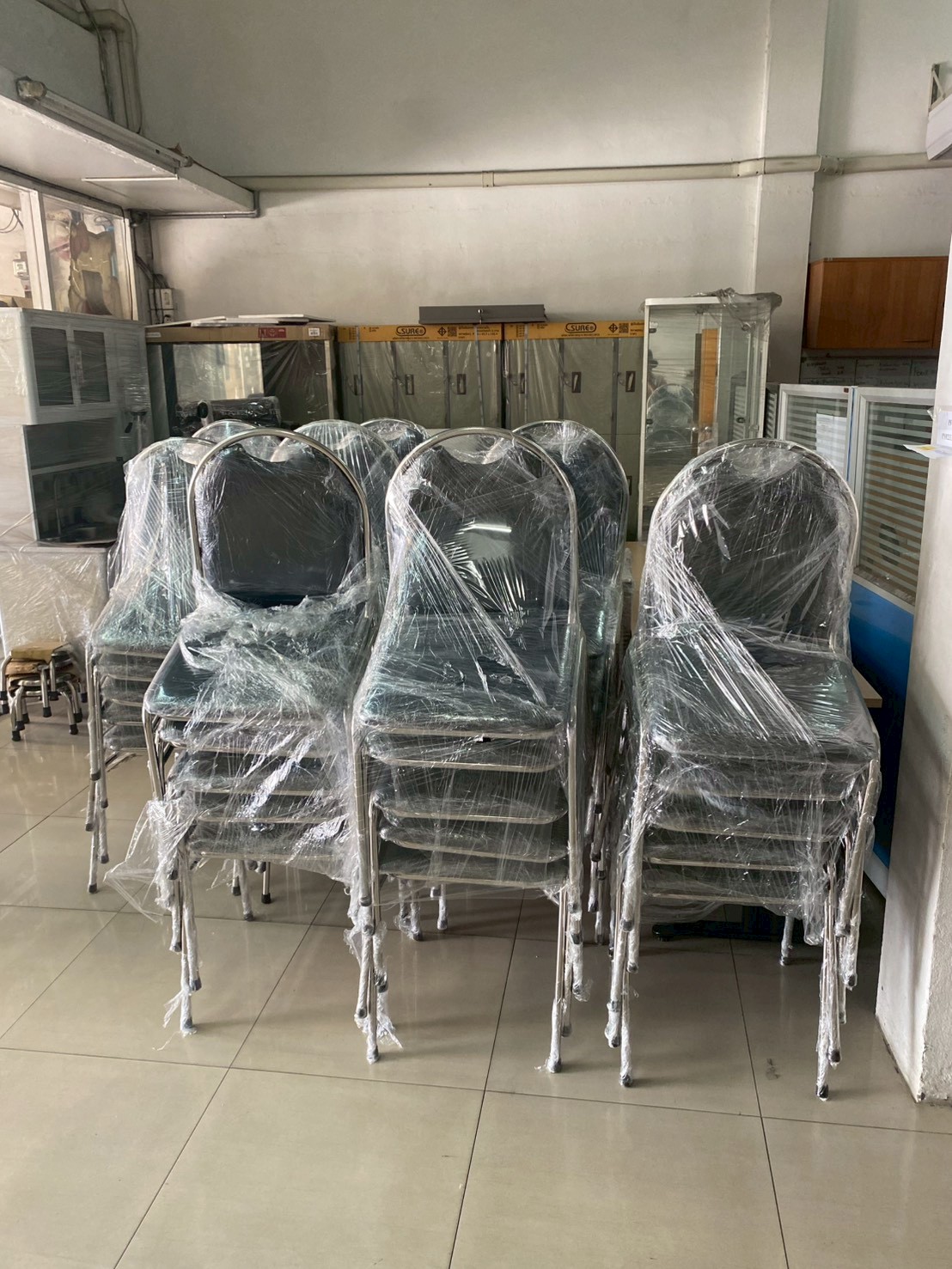 17048::SPD-5052A::เก้าอี้จัดเลี้ยง ขาสแตนเลส ขนาด ก500Xล520Xส930 มม. ที่นั่งกับพนักพิงหุ้มเบาะ ขาโครงท่อกลมสแตนเลส 3/4 นิ้ว เกรด 201 หนา 1 มม. เอสพีดี เก้าอี้สแตนเลส