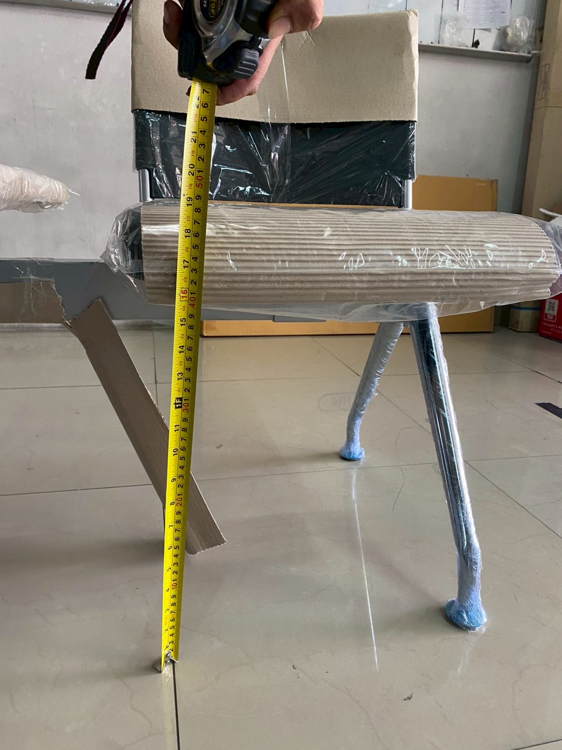 08067::VC-914::เก้าอี้แถวพักคอย แบบมีที่วางของ คานเหล็กพ่นสี ขาชุบโครเมี่ยม วีซี เก้าอี้พักคอย วีซี เก้าอี้พักคอย