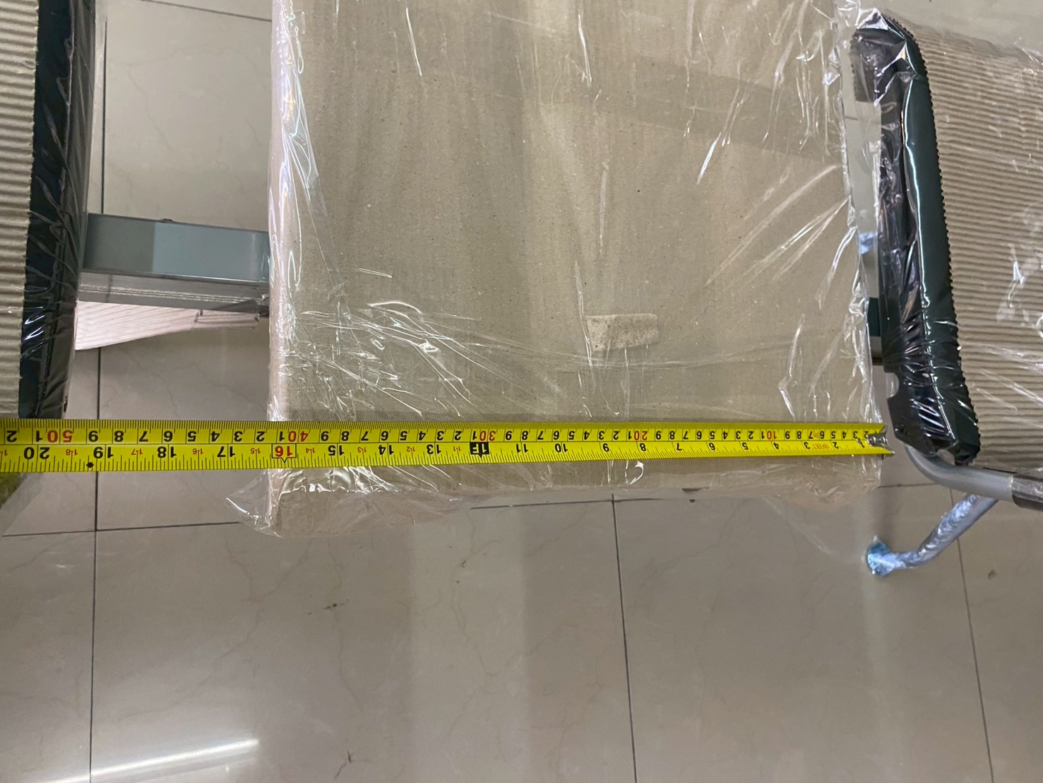 08067::VC-914::เก้าอี้แถวพักคอย แบบมีที่วางของ คานเหล็กพ่นสี ขาชุบโครเมี่ยม วีซี เก้าอี้พักคอย วีซี เก้าอี้พักคอย