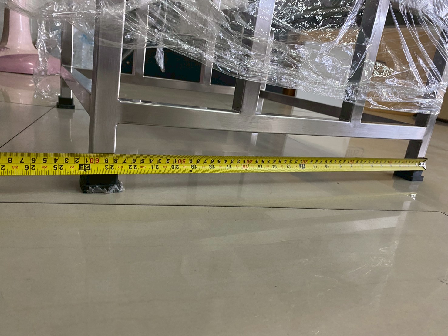 43075::SPD-690Z::บันไดสแตนเลส 3 ขั้น สแตนเลสเกรด 304 ทั้งตัว ขนาด ก600xล600xส900 มม. แผ่นชั้นตีนไก่หนา 3 มม. ขาขนาด 1"x1" หนา 1.2 มม. โครงสร้างทำจากสแตนเลสอย่างดี รองรับน้ำหนักได้มาก สินค้าไม่เป็นสนิม ขั้นบันไดมีร่องกันลื่น (ลายตีนไก่) เอสพีดี บันไดสแตนเลส 