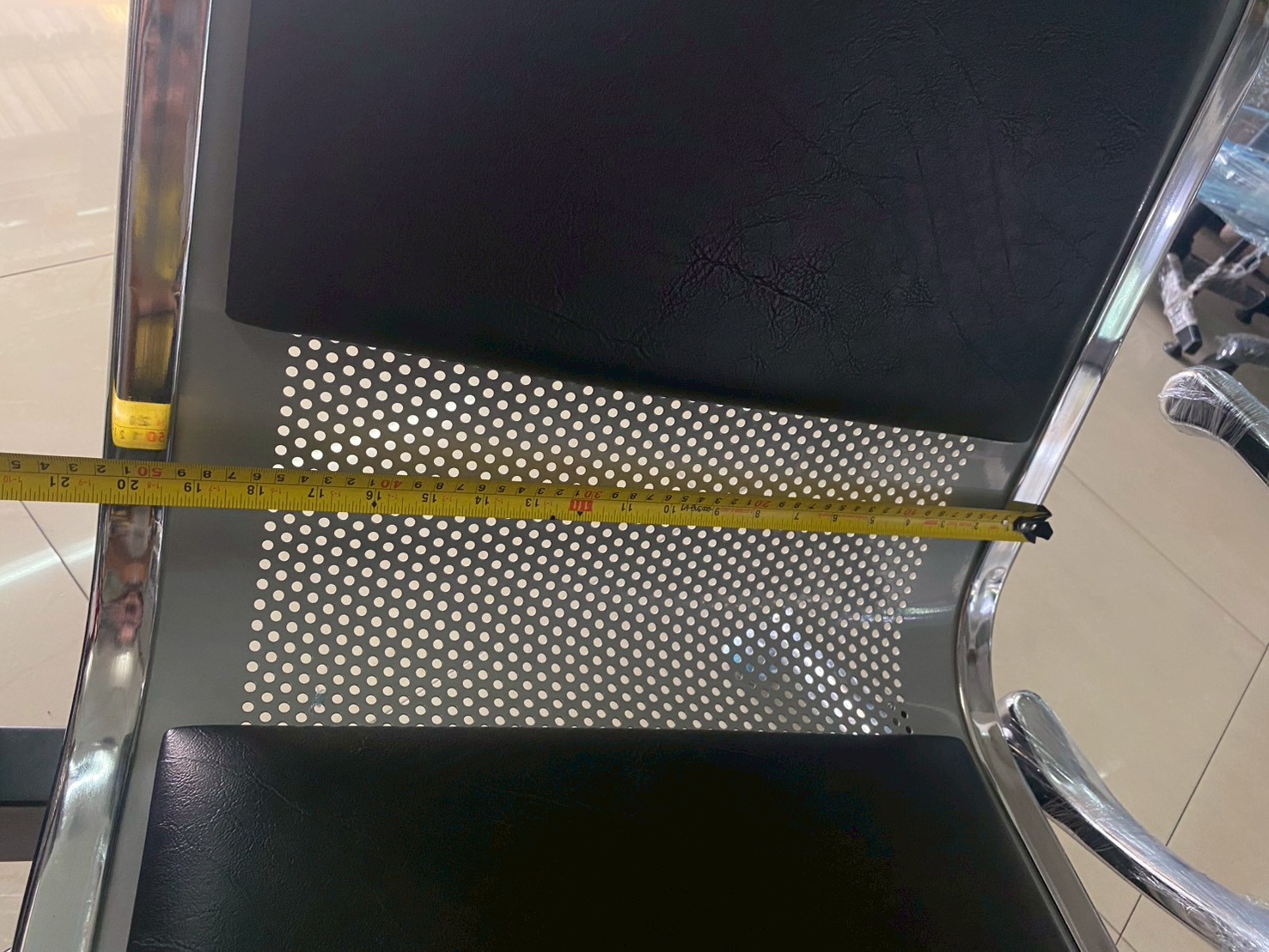 66045::IM008-3P::เก้าอี้พักคอย ขนาด 3 ที่นั่ง แบบมีเบาะสามารถเลือกสีได้ หนังPVC เก้าอี้แถวเหล็กมีให้เลือกสี 3 สี ดำ,เทา,น้ำเงิน, ขนาด ก1800xล670xส760 มม. วีซี เก้าอี้พักคอย