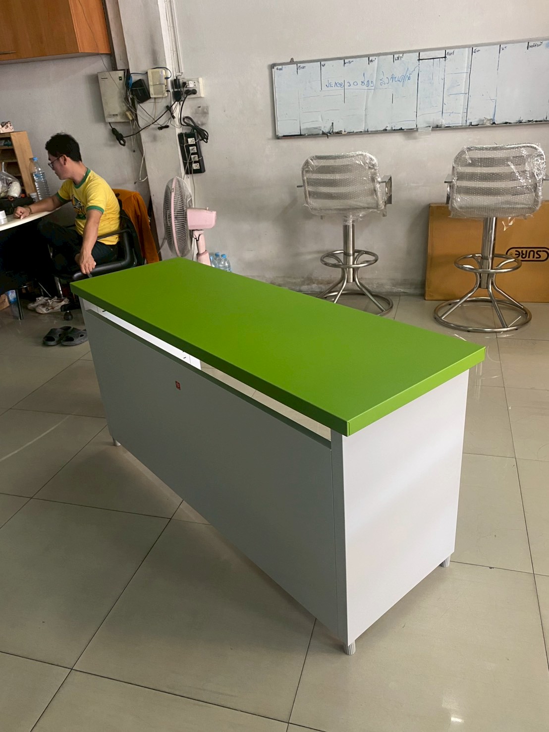 98081::KDS-150-GG(เขียว)::โต๊ะอเนกประสงค์เหล็ก 5 ฟุต GG(เขียว) ขนาด 1500x500x740 มม. (กxลxส) ลัคกี้เวิลด์ โต๊ะอเนกประสงค์เหล็ก