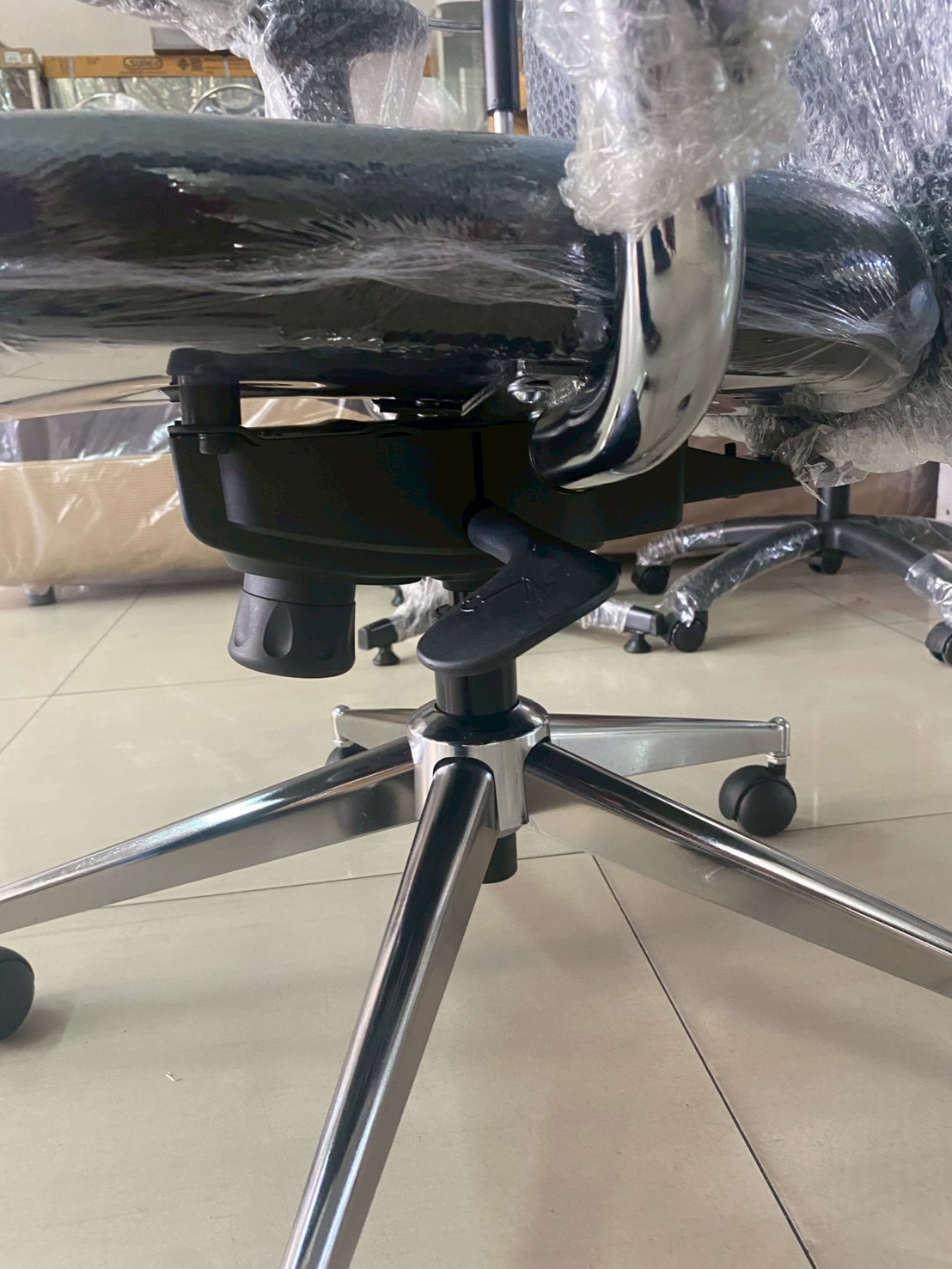 27046::M6::เก้าอี้ผู้บริหาร ขนาด ก640xล570xส1170มม.