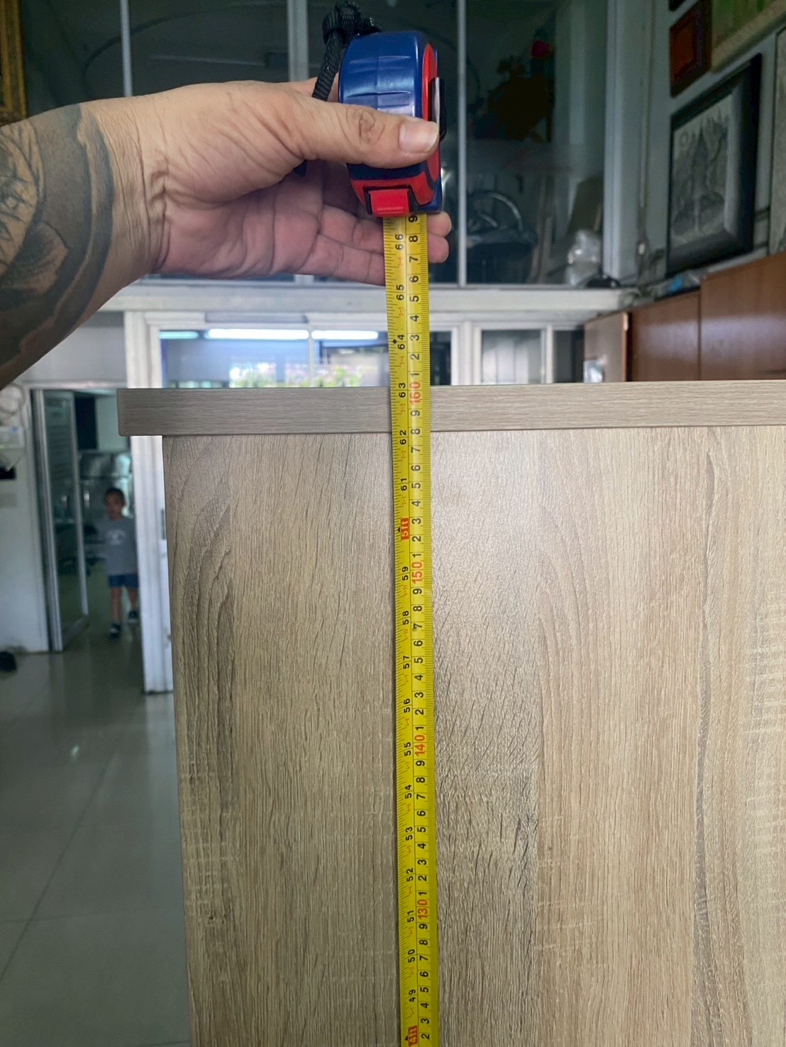 68011::ST080H::A BT cabinet. Dimension (WxDxH) cm : 80x40x160. Available in Beech-Black and Cherry-Black BT Cabinets