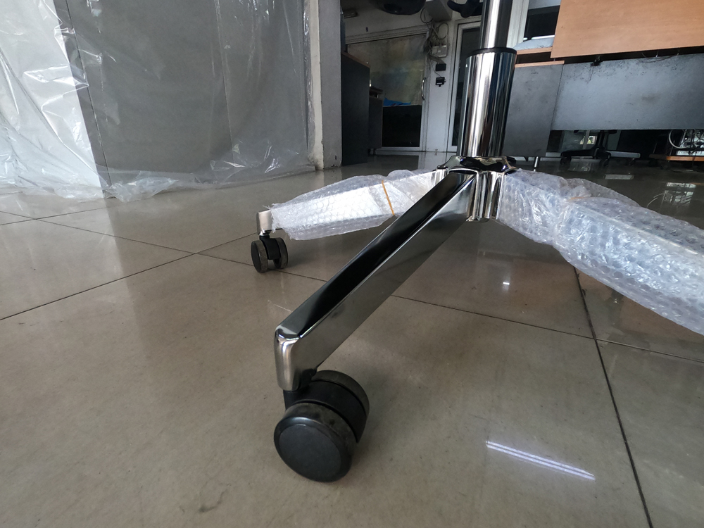 11014::LM-941::เก้าอี้สำนักงาน รุ่น LM-941 สีดำ หุ้มด้วยผ้าตาข่าย ขาอลูมิเนียม สามารถปรับระดับสูงต่ำได้ ขนาด ก640xล600xส1120 มม.  CL เก้าอี้สำนักงาน CL เก้าอี้สำนักงาน