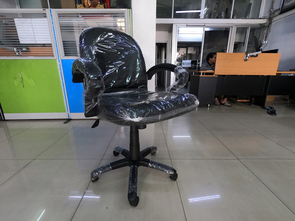 20065::PL-151::A Sure office chair. Dimension (WxDxH) cm : 64x66x91-102. Available in Black, Red and Blue SURE Office Chairs