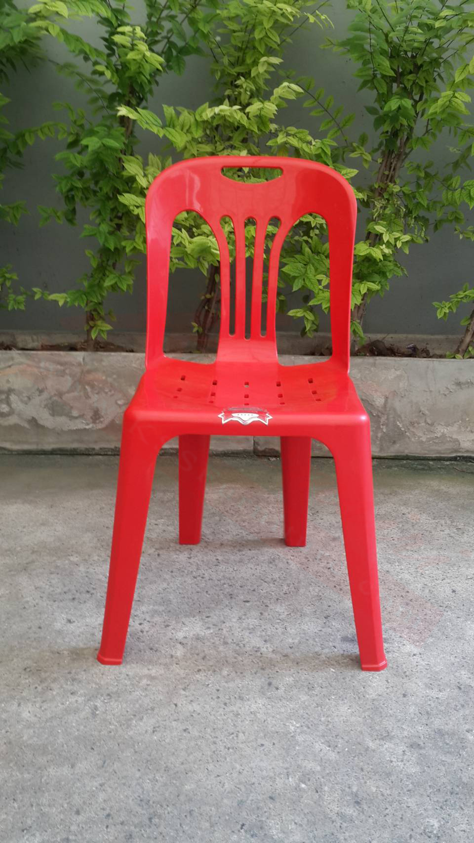56042::PN9155A(กล่องละ 10 ตัว)::เก้าอี้พลาสติก ขนาด500x520x810มม. สามารถวางซ้อนกันได้ มีให้เลือก2สี น้ำเงิน,แดง เก้าอี้พลาสติก ไพรโอเนีย ไพรโอเนีย เก้าอี้พลาสติก