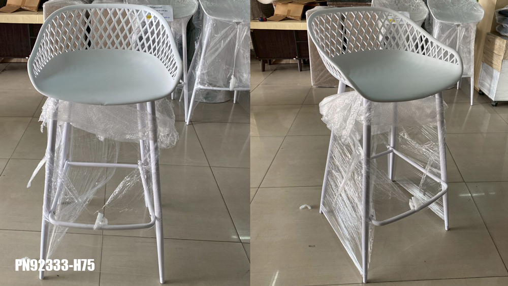 71024::PN92333-H75::เก้าอี้บาร์ ใช้งานกับโต๊ะหรือเคาน์เตอร์ที่มีความสูง ดีไซน์สวย รูปทรงทันสมัย แข็งแรงทนทาน ที่นั่งเป็นพลาสติกขาเป็นเหล็กเพิ่มความแข็งแรงมั่นคง  ไพรโอเนีย เก้าอี้บาร์