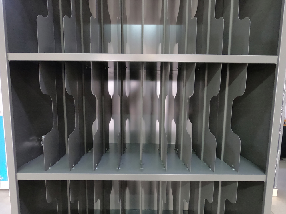 21070::S-367::A Taiyo 4-story metal book shelf with 40 document slots. Dimension (WxDxH) cm : 91.4x30.5x176.2 Metal Book Shelves
