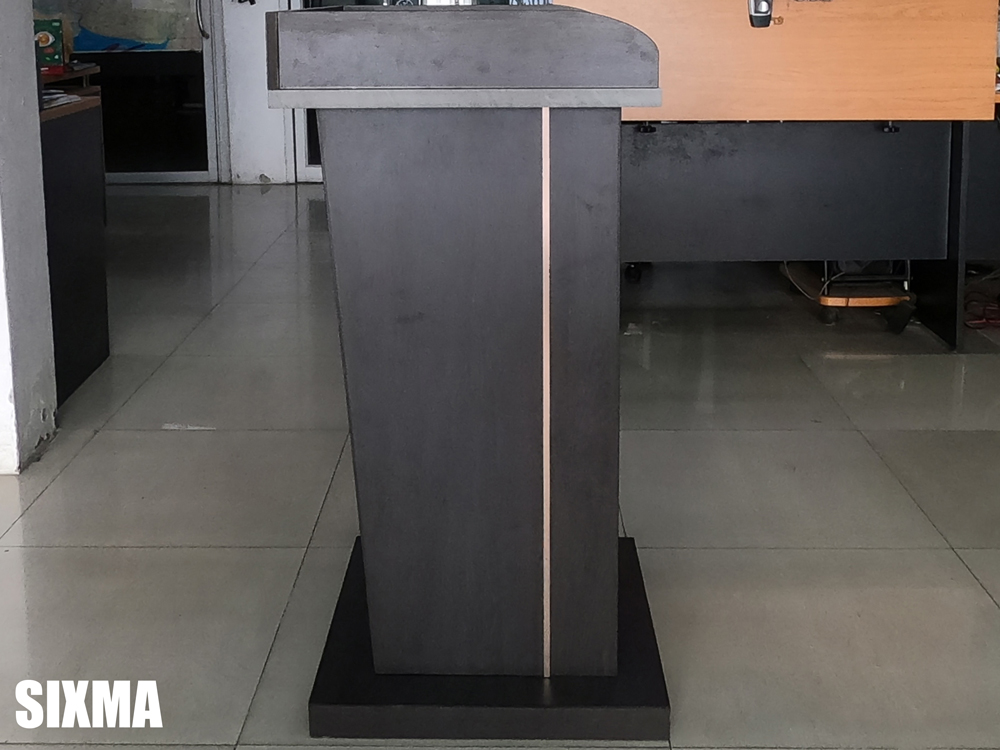 17001::SIXMA::แท่นบรรยาย รุ่น SIGMA PD60 (ซิกม่า พีดี60) แทนบรรยาย
ขนาดสินค้า W60 D53 H102 CM ช่องร้อยสายไฟออกแบบทันสมัย ปิดผิวด้วยเมลามีนทั้งตัว ตกแต่งด้วยอลูมีเนียมเส้นสี Rosegold เบสช้อยส์ ของตกแต่ง