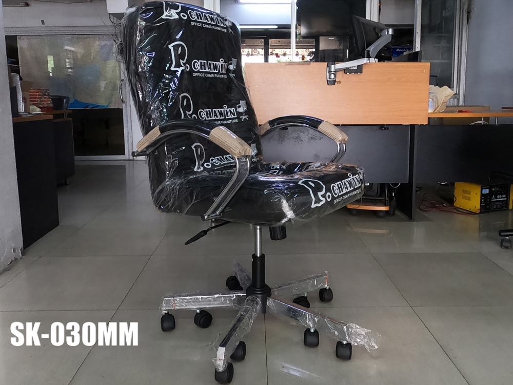 24053::SK-030MM(10ล้อ)::เก้าอี้สำนักงานพนักพิงกลาง SK-030MM(10ล้อ) แบบก้อนโยก ขนาด W66 x D65 x H105 cm. หนังPVCเลือกสีได้ ปรับสูงต่ำด้วยระบบโช็คแก๊ส ขาชุบโครเมี่ยม ชาร์วิน เก้าอี้สำนักงาน