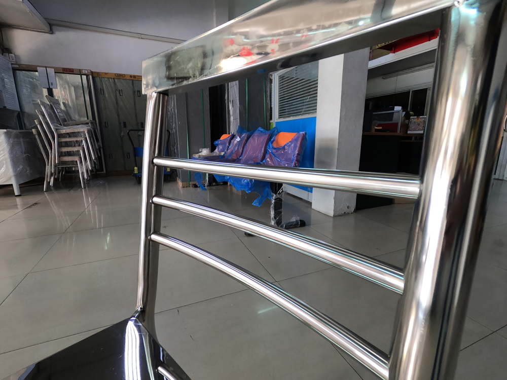 43045::ST-222 (1 กล่อง 2 ตัว)::เก้าอี้ออโตมาน ขนาด 450x500x820 ซม. ขากลม32มม. QLINE เก้าอี้สแตนเลส