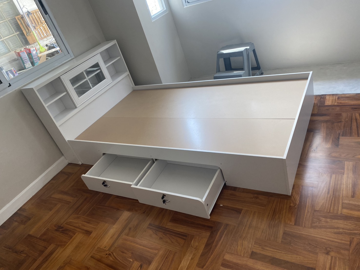 86082::B-3.5 DESIGN D::เตียงบานเลื่อน 3.5 ฟุต ลิ้นชักสามารถสลับซ้าย-ขวาได้ ขนาด 1140x1980มม. สีPremium Solid 3D/jean,โอ๊ค,โอ๊ค/ขาว,ขาว,วอลนัท ดีดี เตียงไม้-ที่เก็บของ