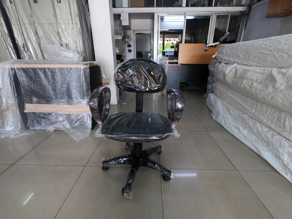 86199097::TRENDY-910::A Sure office chair with fabric seat. Dimension (WxDxH) cm : 51x48x75-85. Available in Black and Red SURE Office Chairs