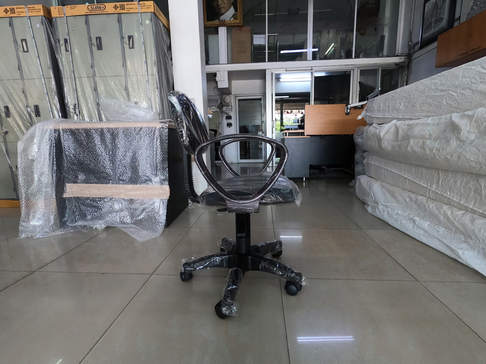86199097::TRENDY-910::A Sure office chair with fabric seat. Dimension (WxDxH) cm : 51x48x75-85. Available in Black and Red SURE Office Chairs
