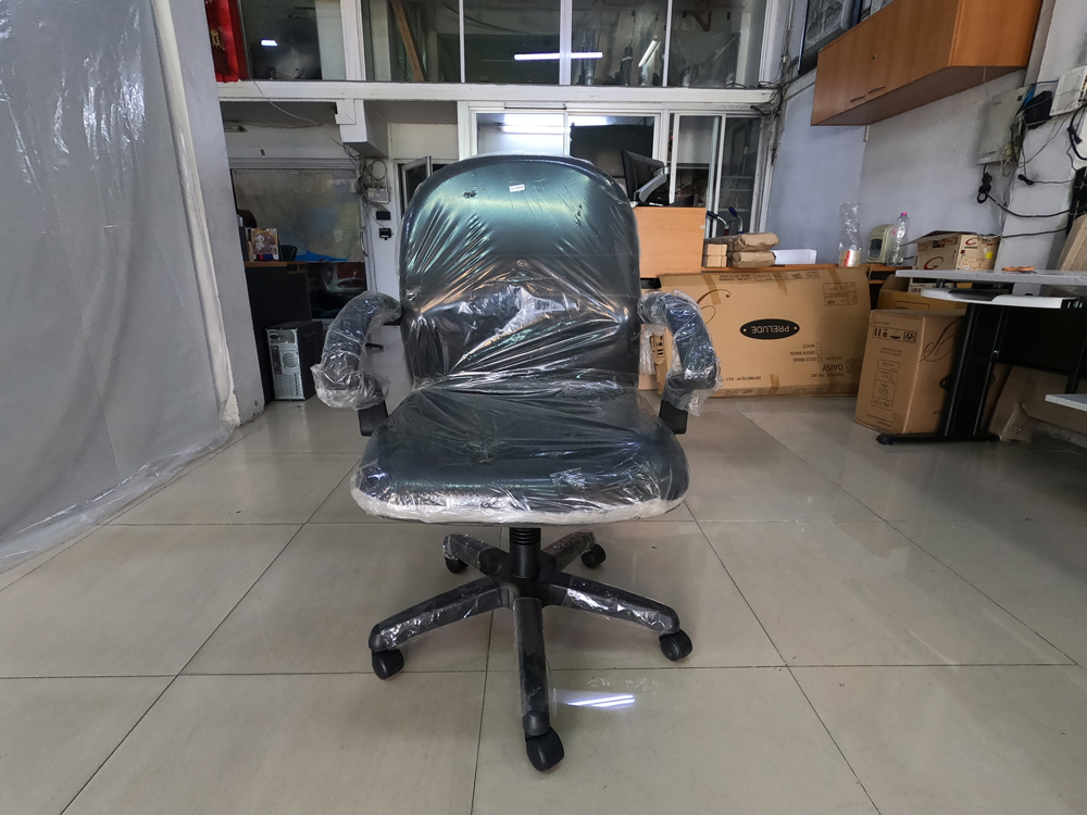 27095::VENUS-2402::A Sure office chair with fabric seat. Dimension (WxDxH) cm : 62x63x96-106. Available in Blue and Black