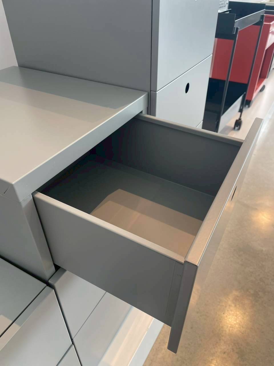 21040::LC03-A::ตู้อเนกประสงค์ 2 ชั้น ขนาด W350xD405xH500 มม.  ลีโก้ ตู้อเนกประสงค์เหล็ก