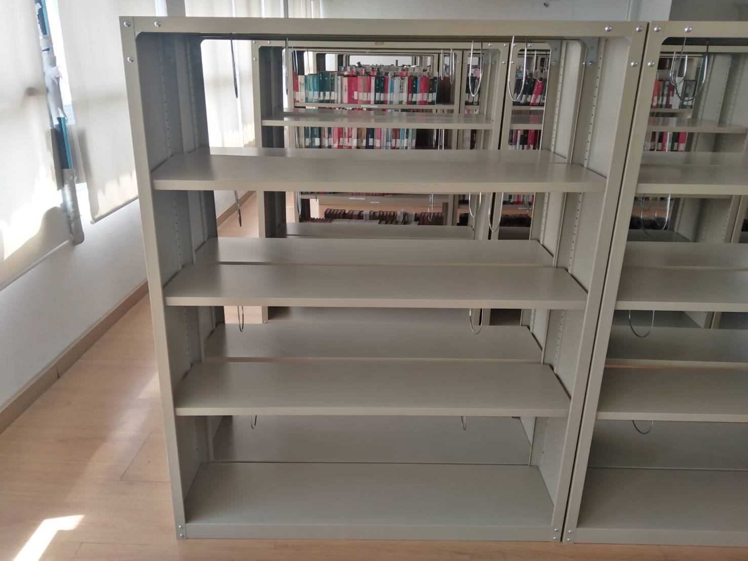 89031::S-504-S-204::A Lucky metal book shelves with adjustable shelves. Dimension (WxDxH) cm : 121.9x30.5x152.7/121.9x30.5x91.8  LUCKY Steel Book Shelves