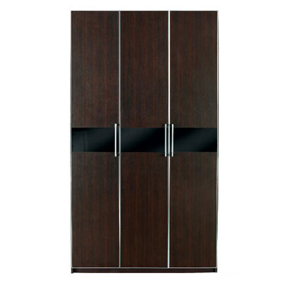 12030::XHB-741::A Sure wardrobe with 3 swing doors. Dimension (WxDxH) cm : 122.4x62x220. Available in Oak