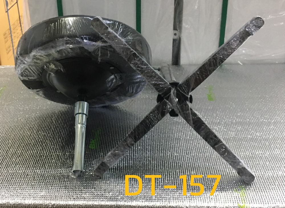03006::DT-157::เก้าอี้บาร์กลางที่นั่งเบาะหนัง ขาพ่นดำ ขนาด330x330x620มม. เก้าอี้บาร์ VC